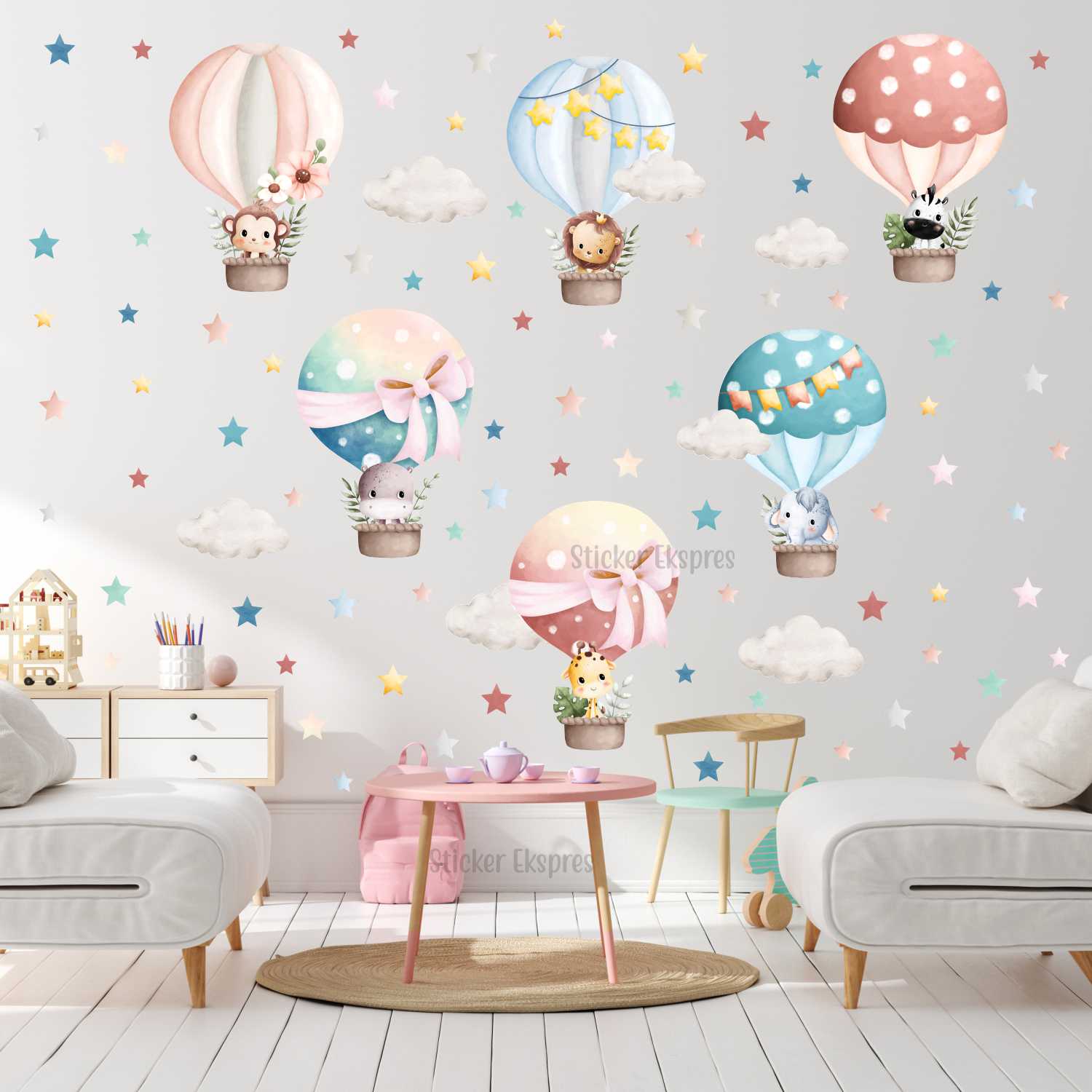 Sevimli Hayvanların Renkli Balon Yolculuğu Çocuk Odası Duvar Sticker Seti