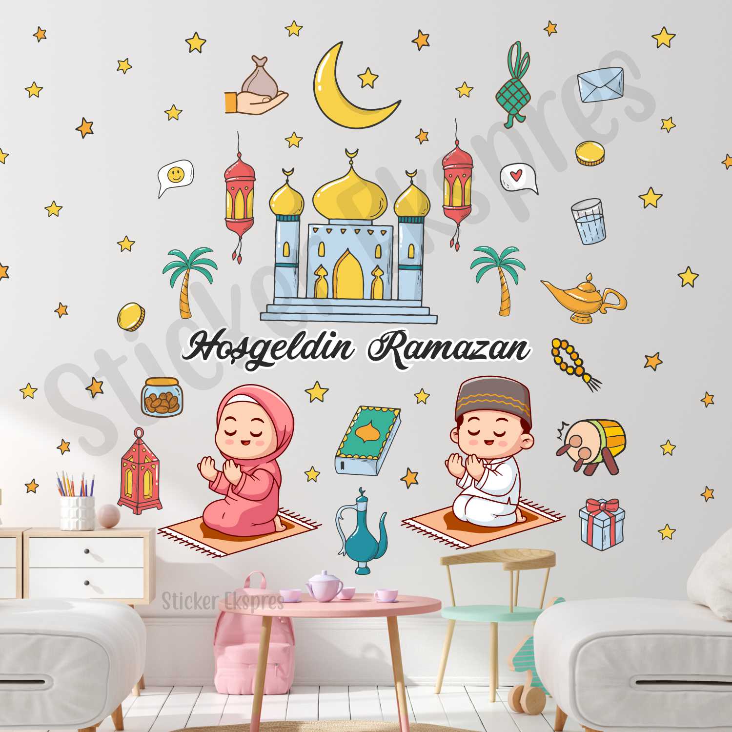 Namaz Kılan Çocuklar Hoşgeldin Ramazan Set Cam Duvar Kapı Sticker Seti