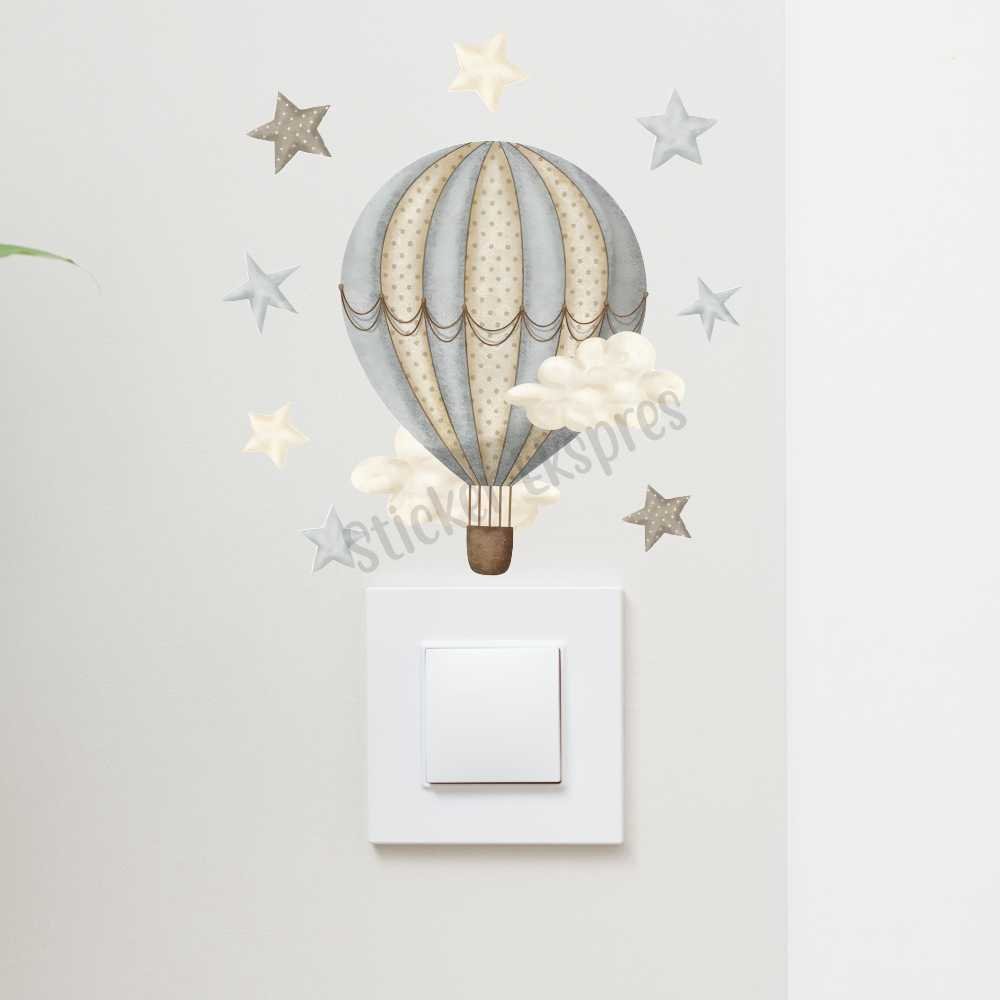 Retro Balon Priz Üstü Duvar Sticker