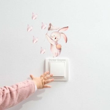 Kelebek Avcısı Tavşan Çocuk Odası Priz Üstü Sticker