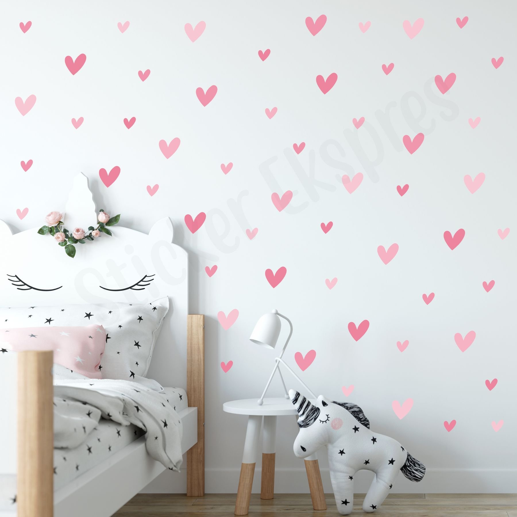 Pembe Tonlarda Şirin Kalpler Çocuk Odası Duvar Sticker Seti