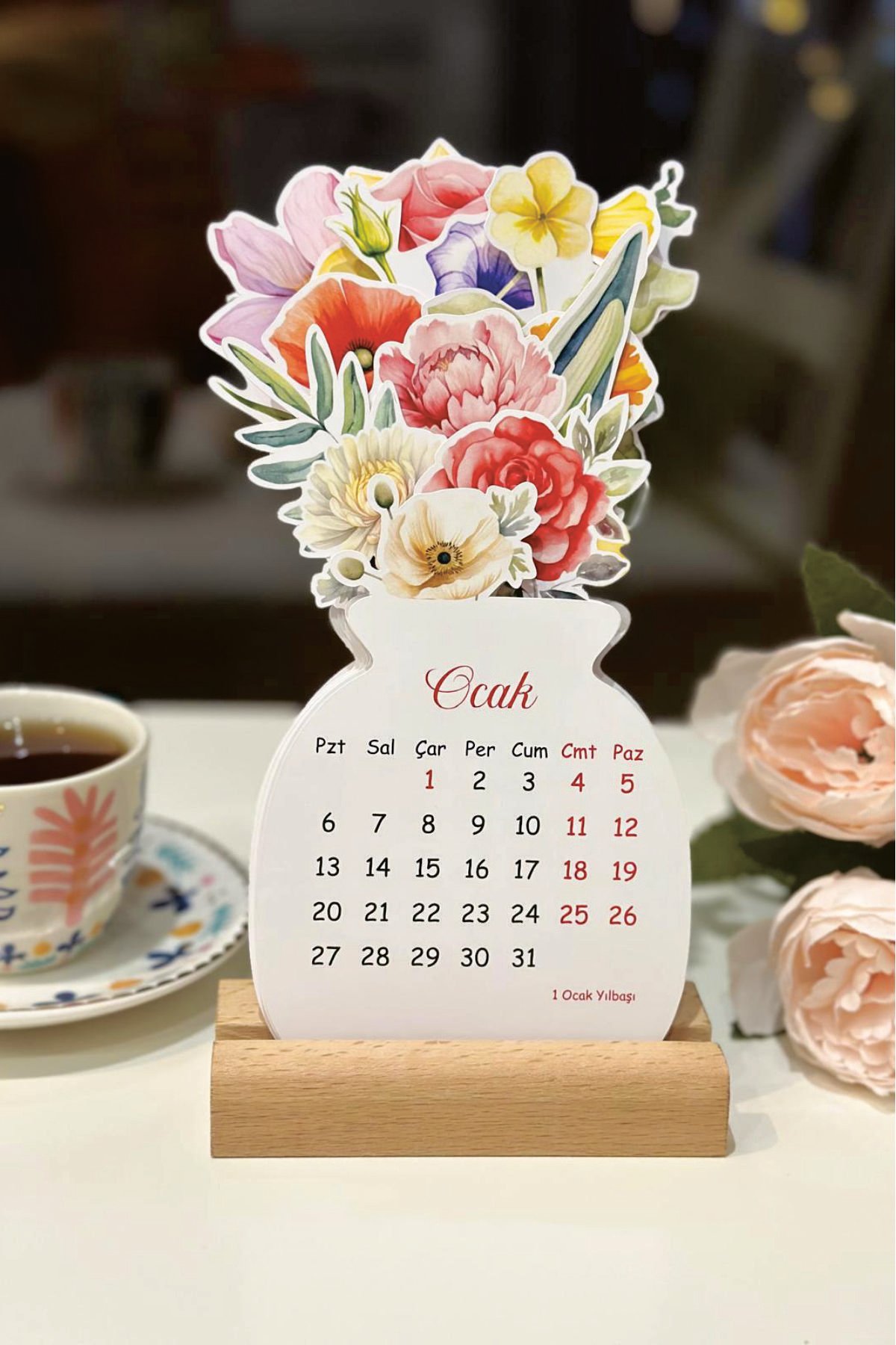 2026 Ahşap Ayaklı Çiçekli Özel Tasarım Takvim, 2026 Takvim Özel Masaüstü Yılbaşı Yeni Yıl Hediyesi