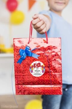 23 Nisan Etiketi Renkli Balonlu Ve Bayraklı Ulusal Egemenlik Ve Çocuk Bayramı Sticker