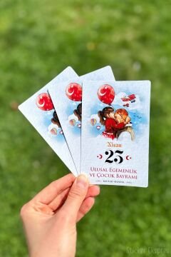23 Nisan Temalı 12 Adet 14x9 Cm Tebrik Bileklik Not Hediye Kartı - 23 Nisan Hediyesi