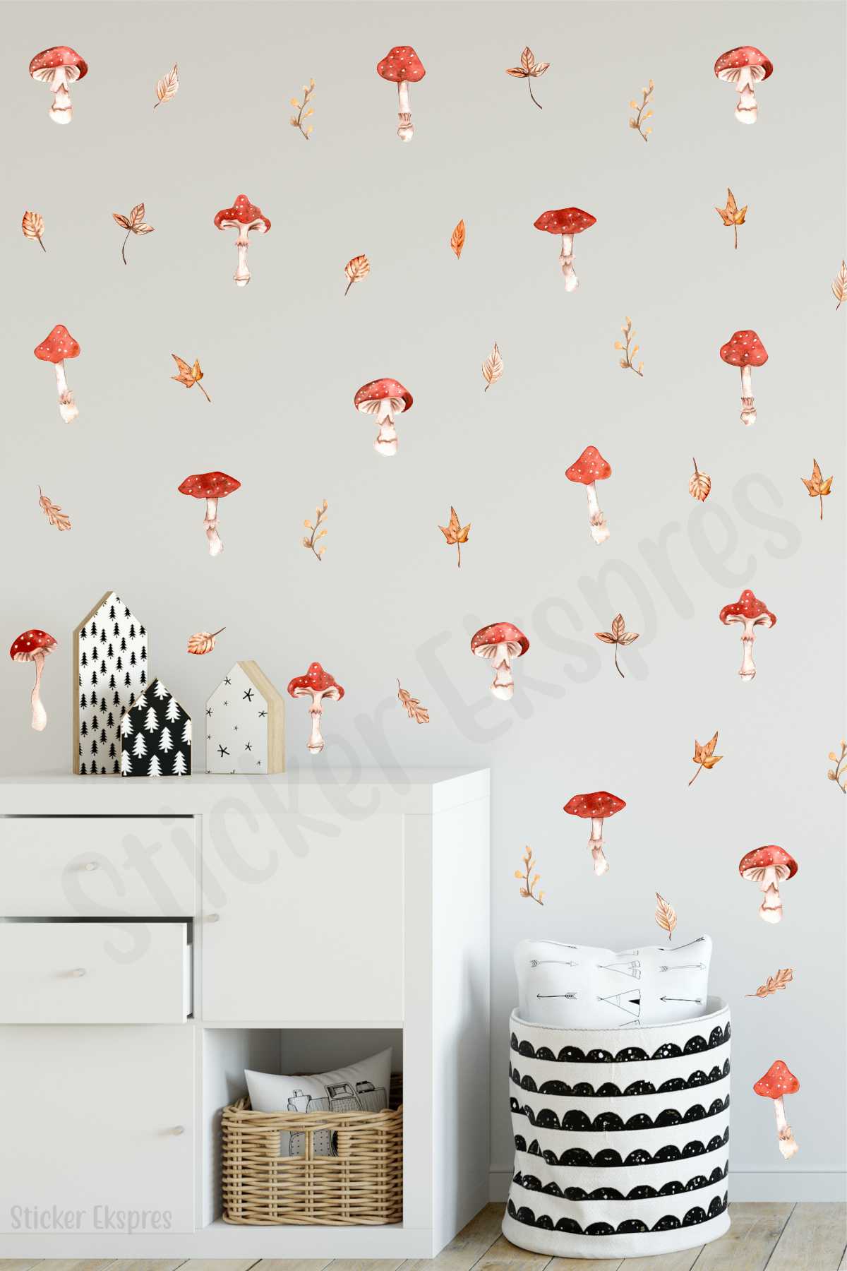 Kırmızı Mantarlar Ve Yapraklar Çocuk Odası Duvar Sticker Seti Mantar Sticker