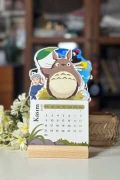2026 Studio Ghibli Miyazaki Temalı Ahşap Standlı Özel Tasarım Takvim 2026 Masa Takvimi Hediye