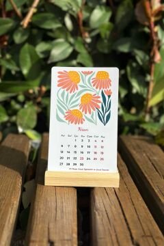 2026 Pastel Renklerde Matisse Çiçekli Ahşap Standlı Özel Tasarım Takvim 2026 Masaüstü Takvim Hediye