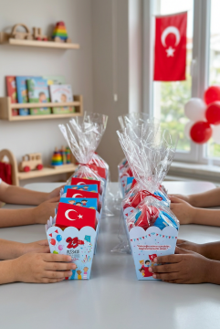 23 Nisan Şeker Kovası 10 Adet Hediyelik Kutu Çocuk Bayramı Hediye Paketi