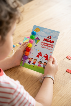 23 Nisan Hediyesi 5 Adet Kartlı Emoji Kurşun Kalem Çocuk Bayramı Hediyelik Model 1